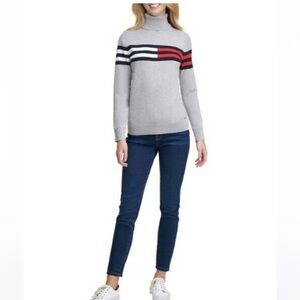 Tommy Hilfiger Womens Colorblocked Turtleneck Sweater Heather Grey Small